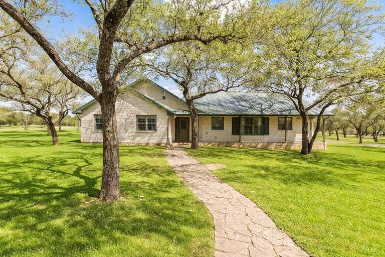 434 W Turner Court Johnson City TX 78636