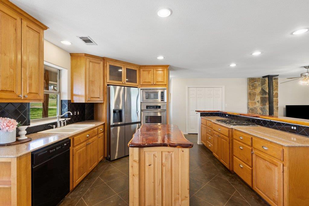 434 W Turner Court Johnson City TX 78636