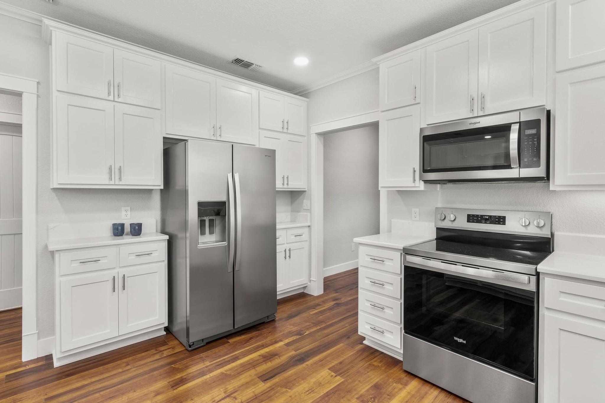 522 S Walnut Avenue Luling TX 78648