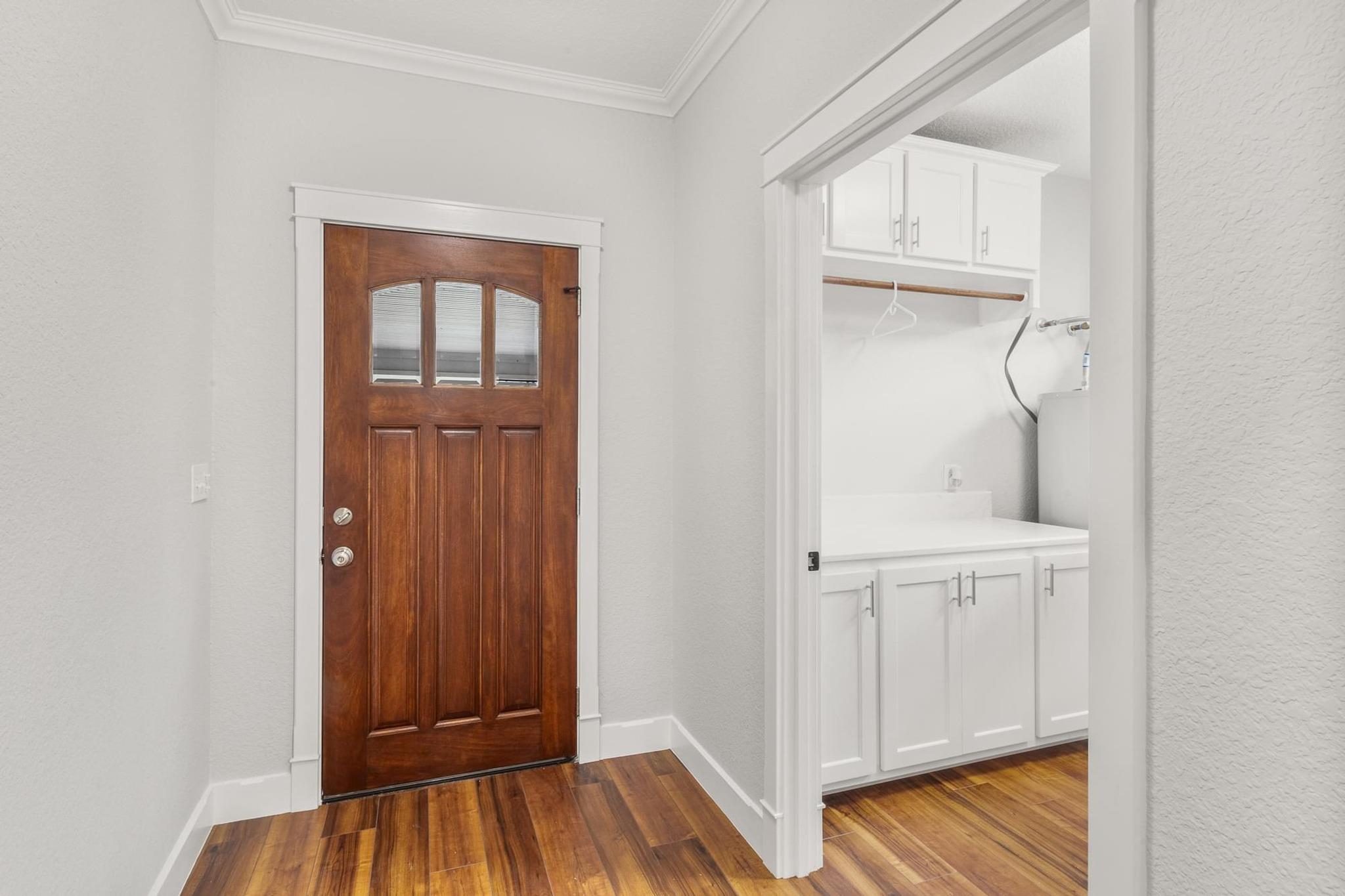 522 S Walnut Avenue Luling TX 78648