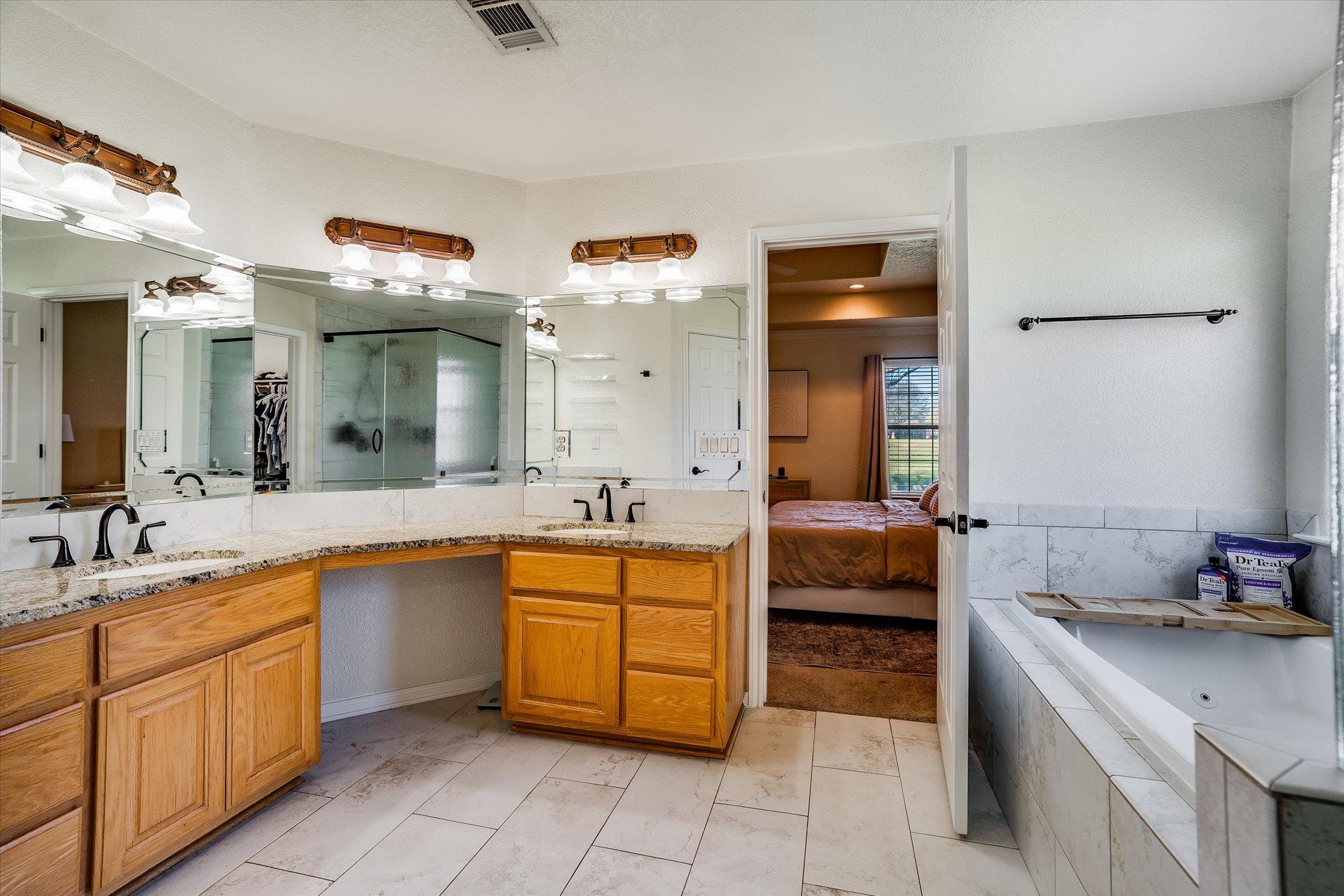 104 Firestone Place Meadowlakes TX 78654