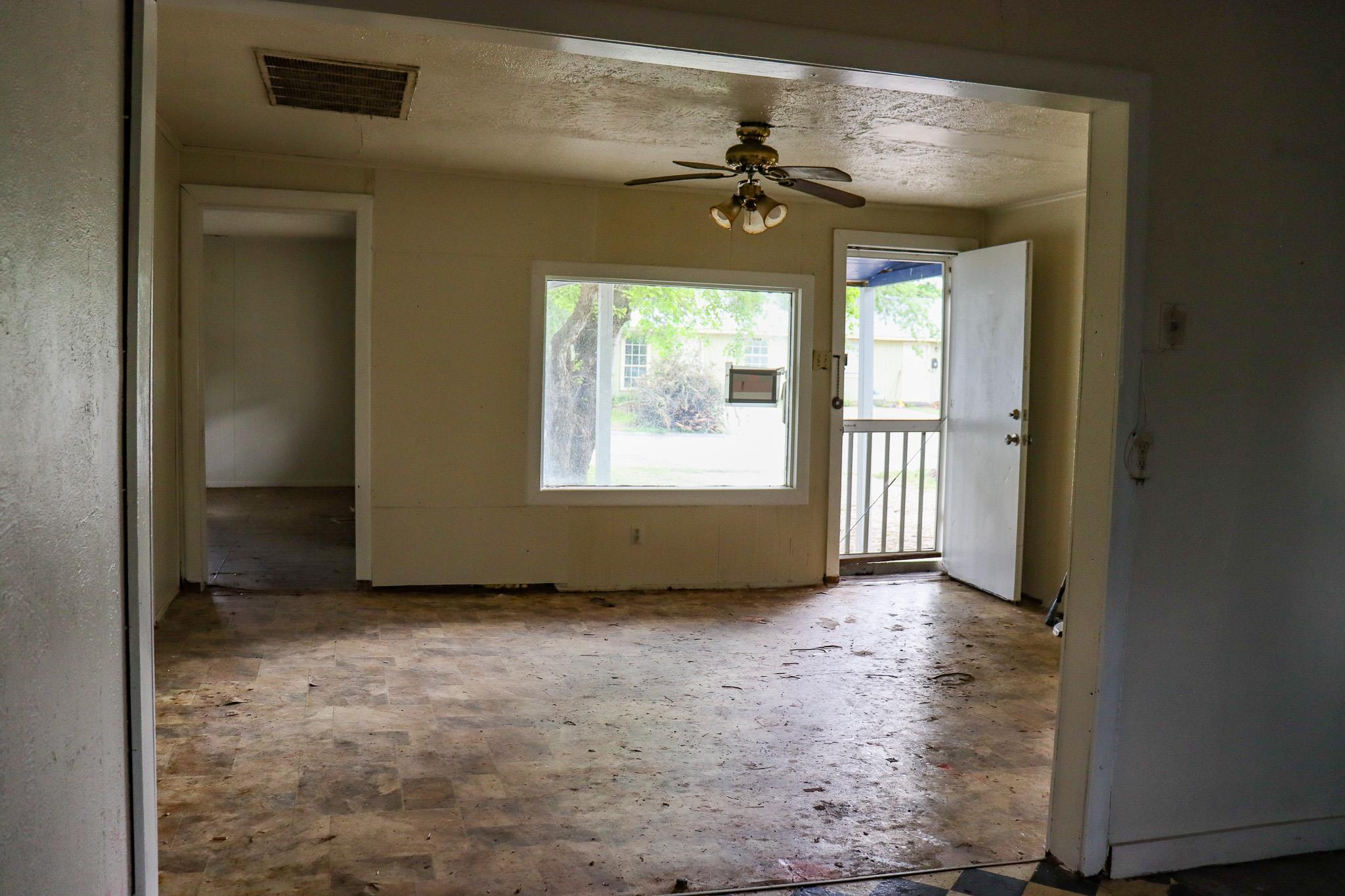 803 Third Street Lockhart TX 78644