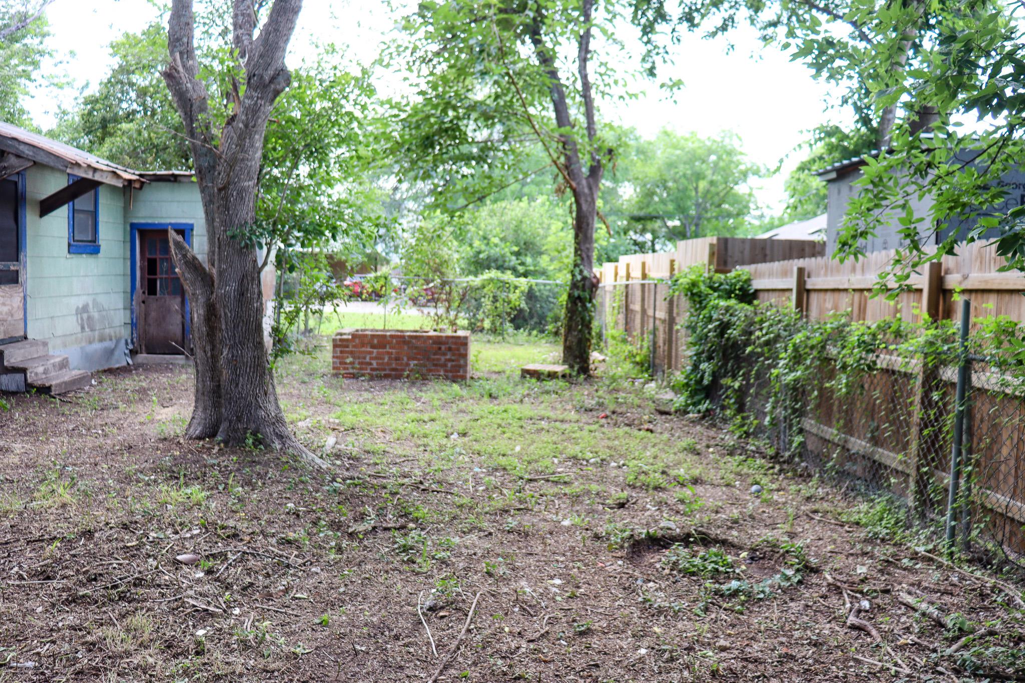 803 Third Street Lockhart TX 78644