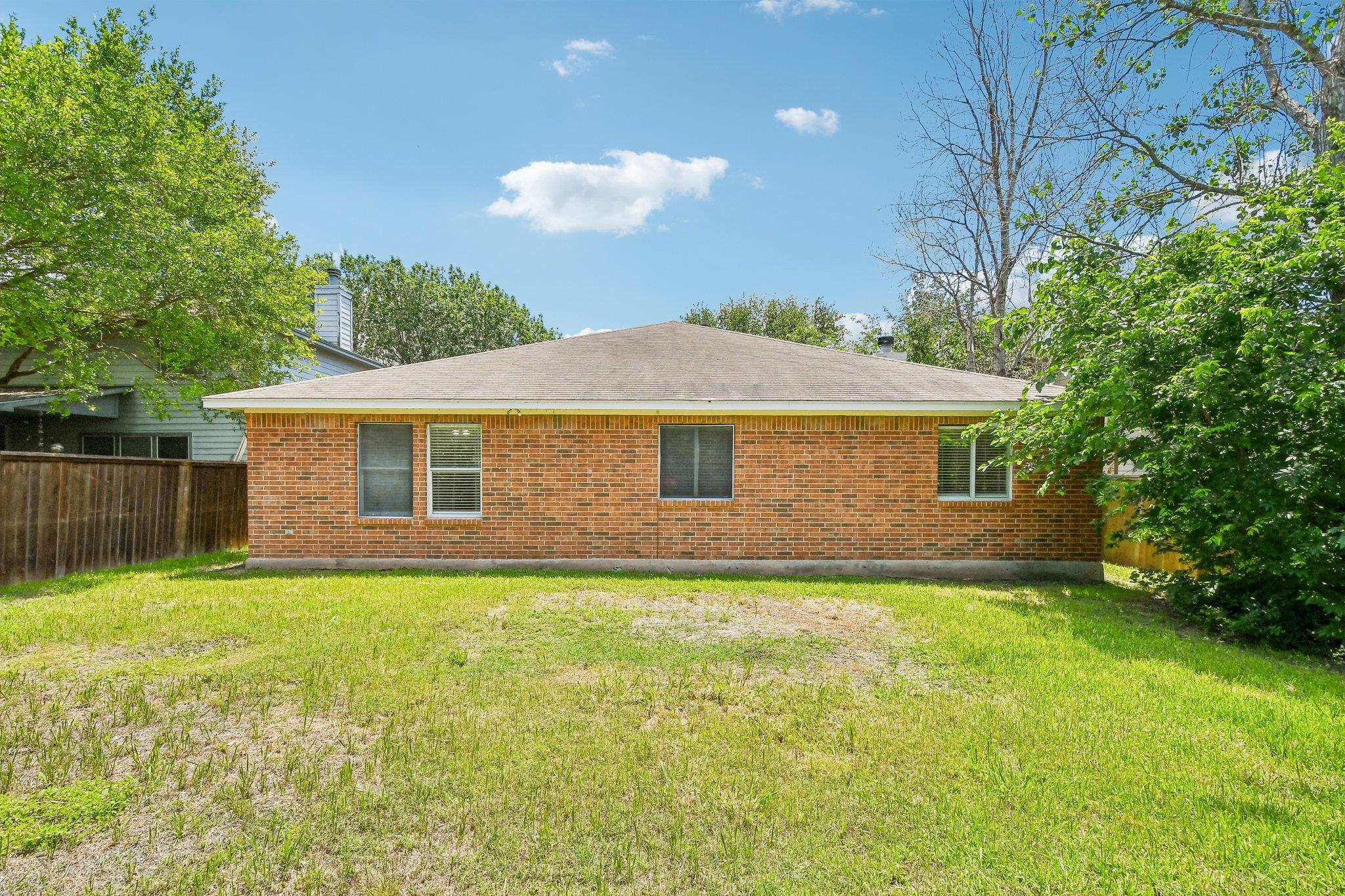 121 Orion Cove Kyle TX 78640