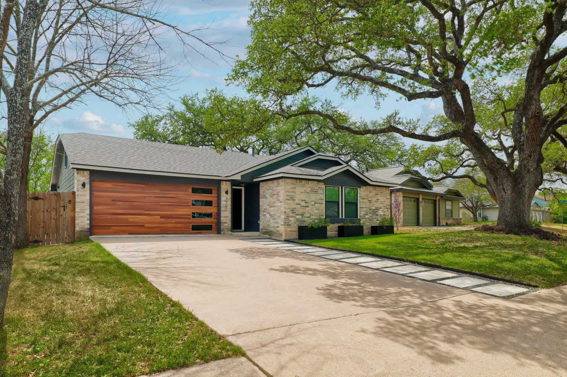3907 Stonecroft Drive Austin TX 78749