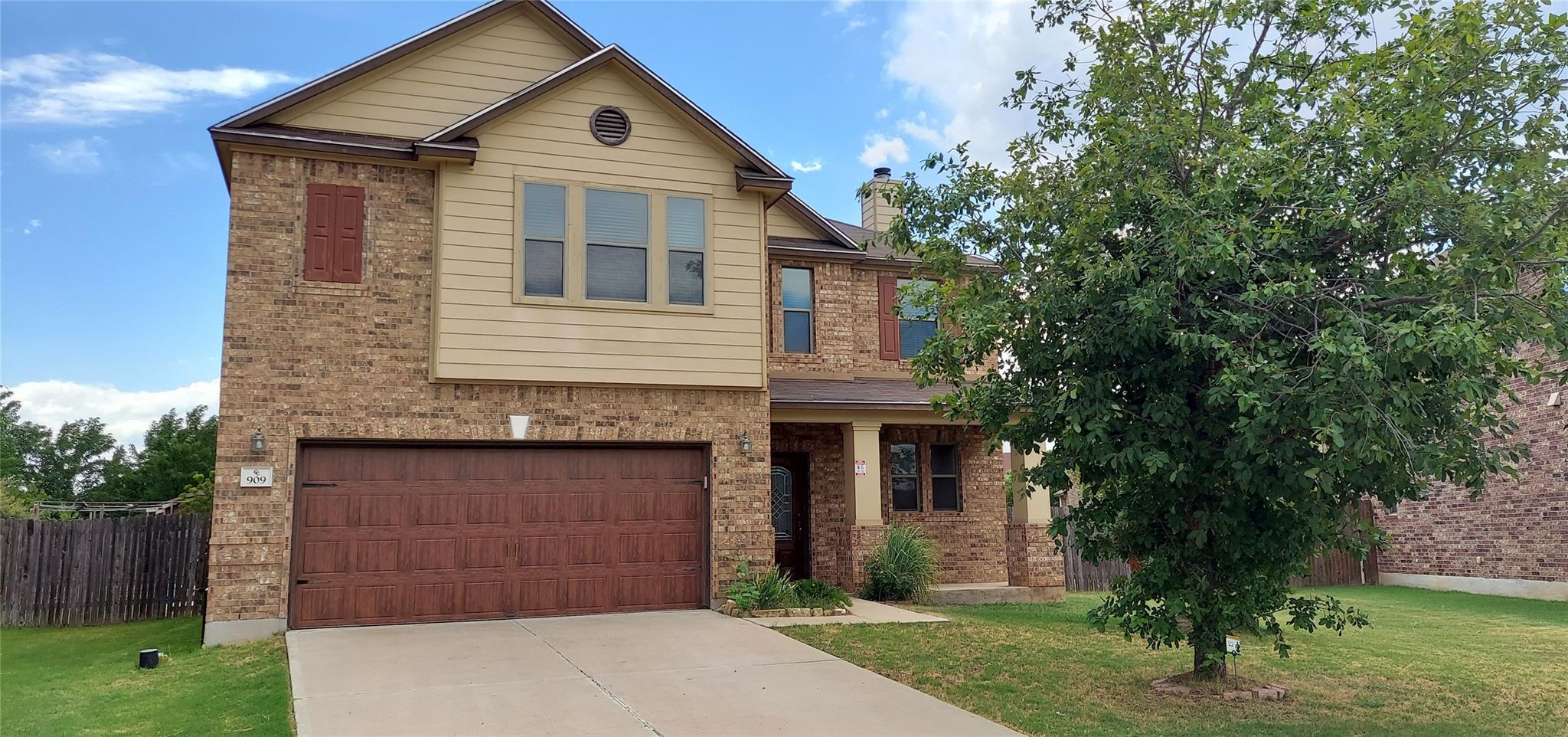 909 Lily Pad Leander TX 78641