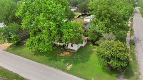 608 Washington Street Smithville TX 78957