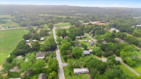608 Washington Street Smithville TX 78957