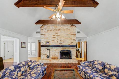 25 Shady Grove Lane Wimberley TX 78676