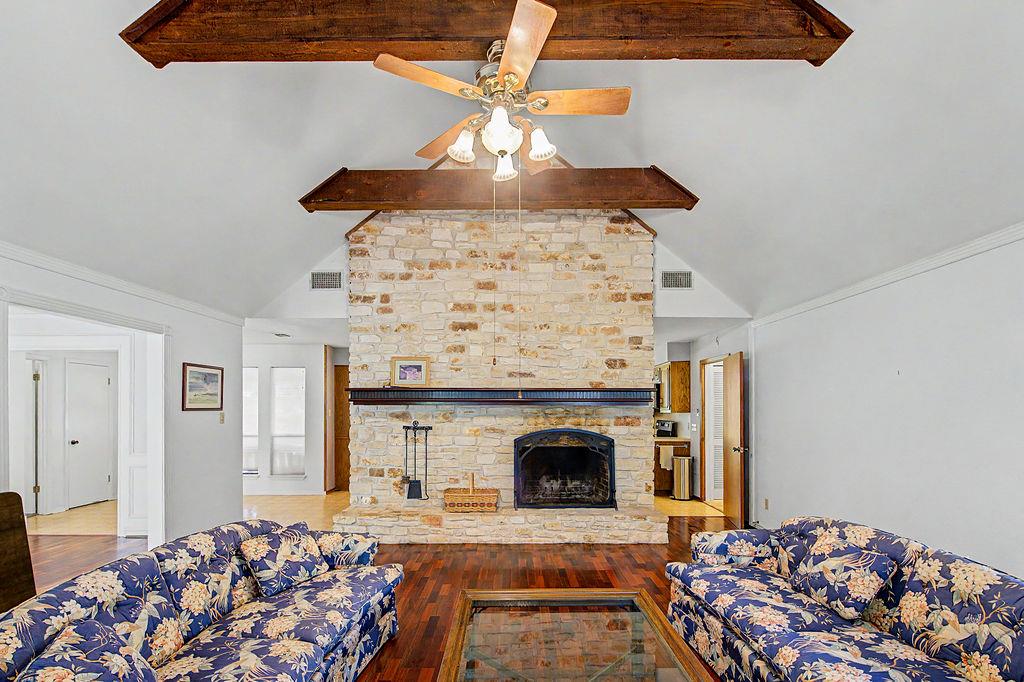 25 Shady Grove Lane Wimberley TX 78676