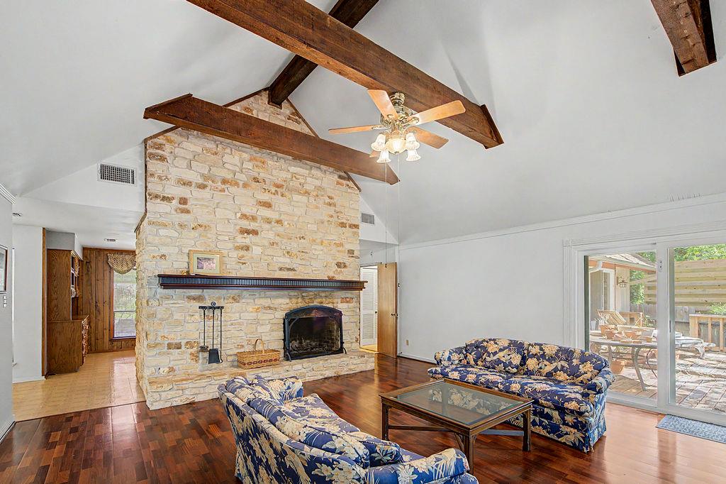 25 Shady Grove Lane Wimberley TX 78676