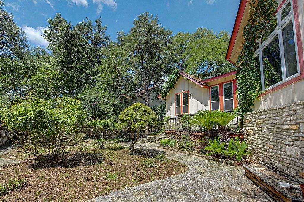 25 Shady Grove Lane Wimberley TX 78676