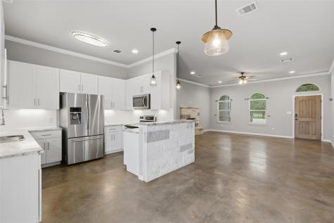 182 Waipahoehoe Drive Bastrop TX 78602