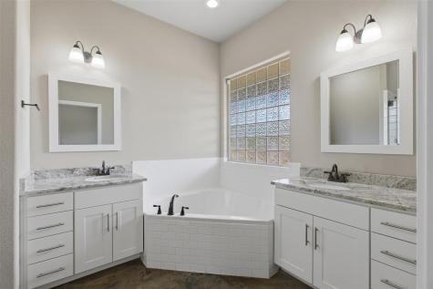 182 Waipahoehoe Drive Bastrop TX 78602