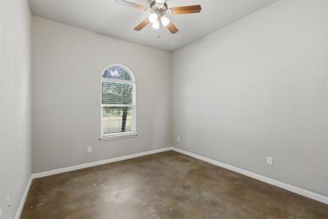 182 Waipahoehoe Drive Bastrop TX 78602