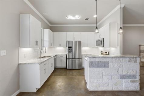 182 Waipahoehoe Drive Bastrop TX 78602