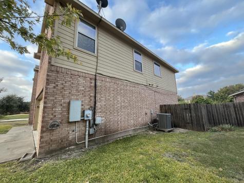 231 Kerley Drive Hutto TX 78634