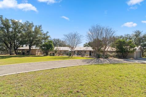2910 Fall Creek Road Spicewood TX 78669