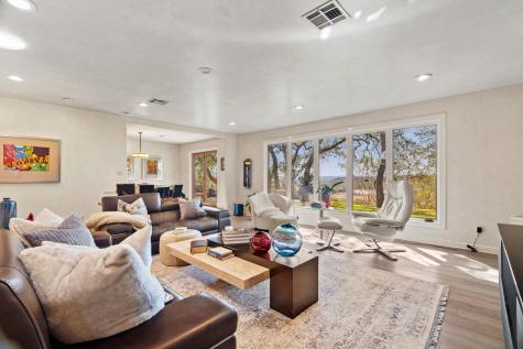 2910 Fall Creek Road Spicewood TX 78669