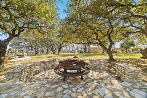 2910 Fall Creek Road Spicewood TX 78669