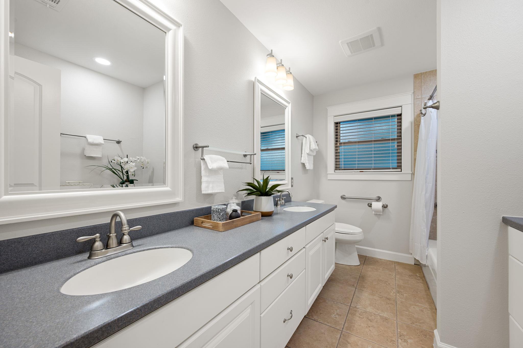 11924 Brookwood Circle Austin TX 78750