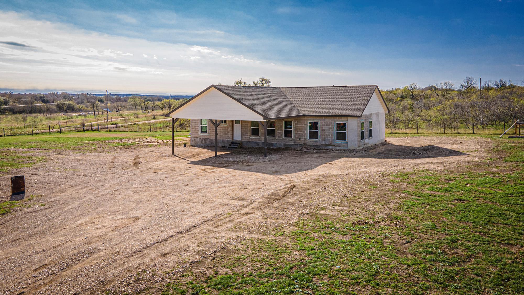 3370 Pettytown Road Dale TX 78616