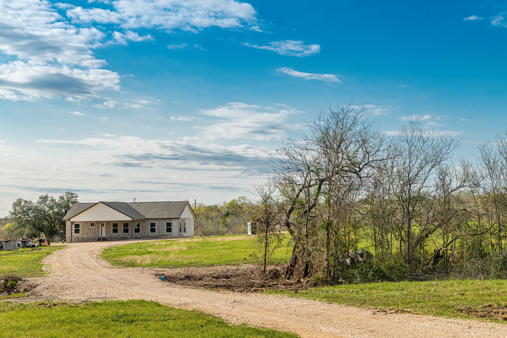 3370 Pettytown Road Dale TX 78616