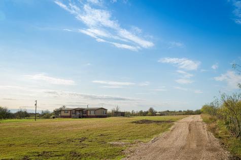 3370 Pettytown Road Dale TX 78616