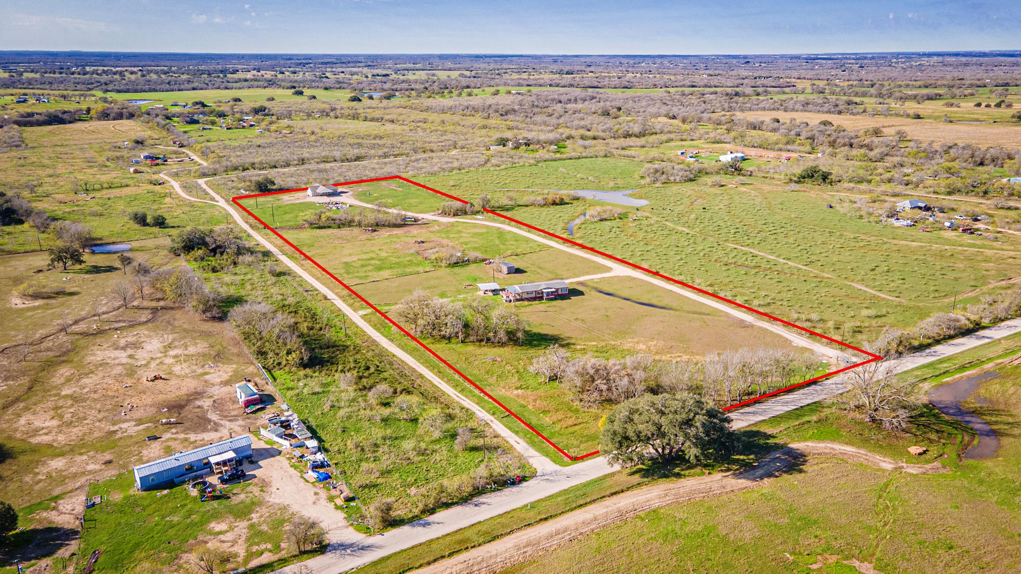 3370 Pettytown Road Dale TX 78616
