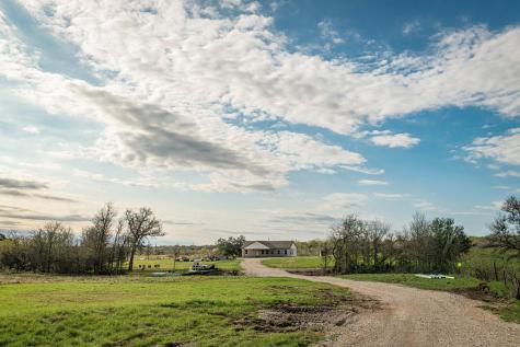3370 Pettytown Road Dale TX 78616