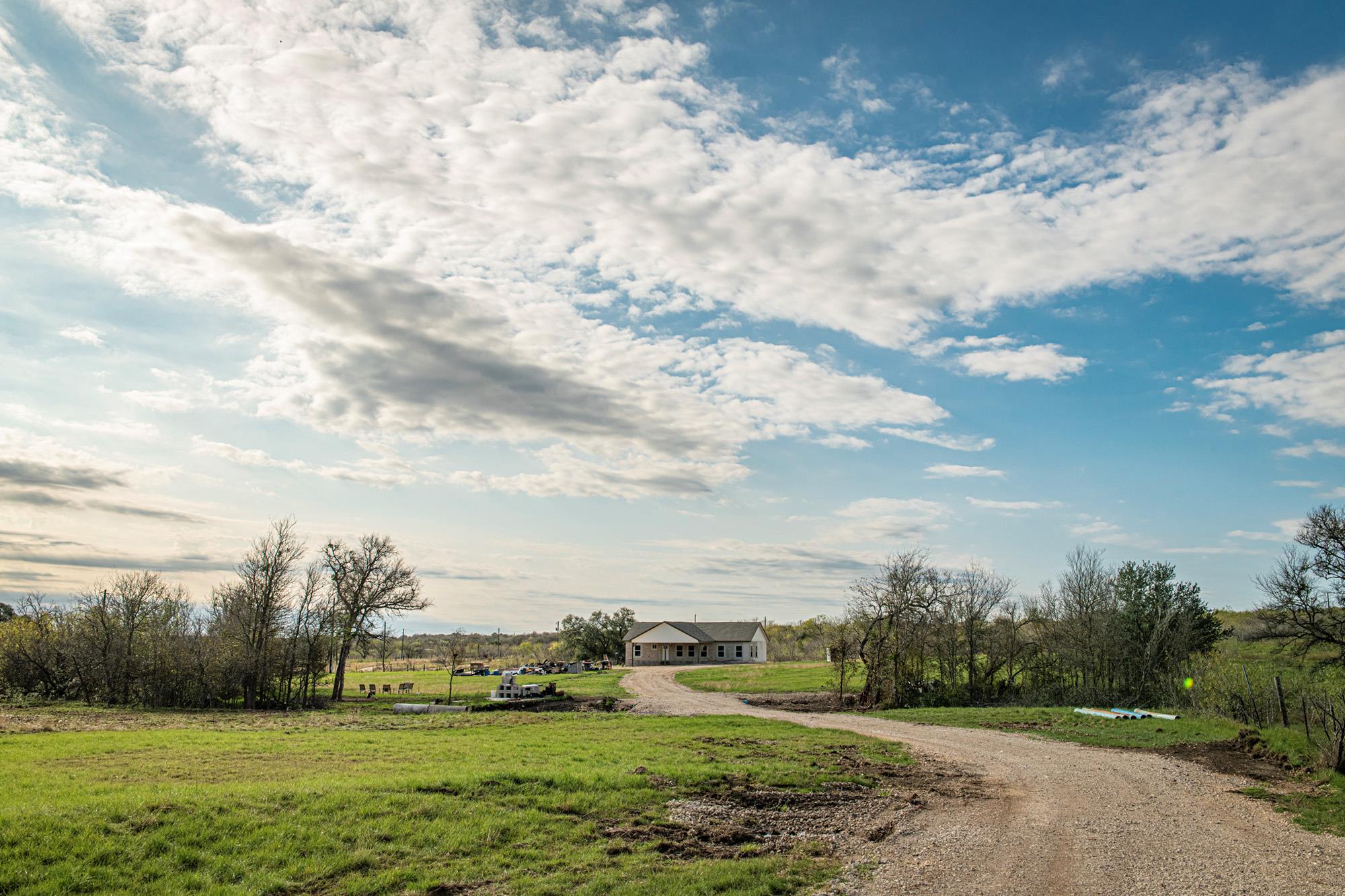 3370 Pettytown Road Dale TX 78616