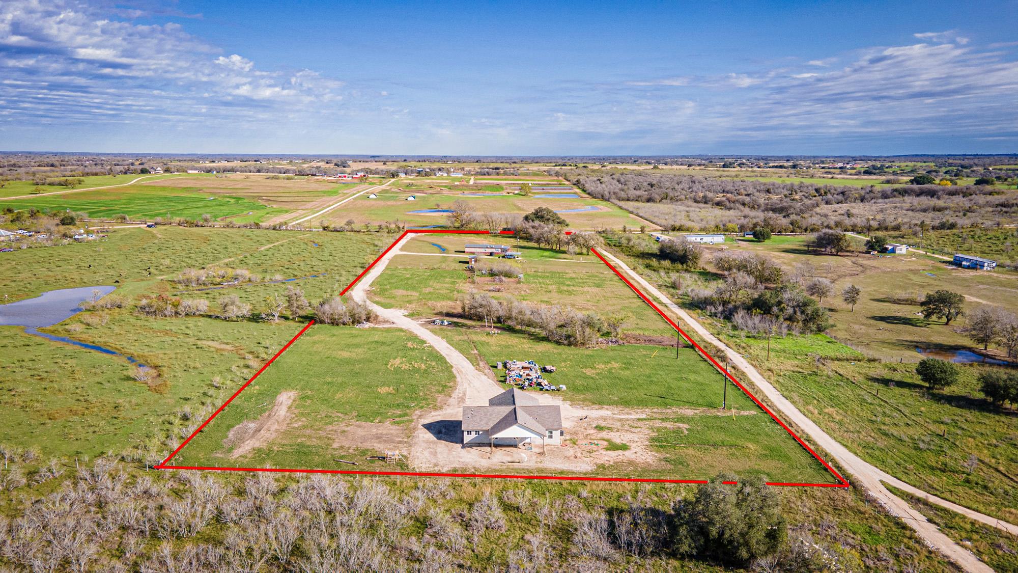 3370 Pettytown Road Dale TX 78616