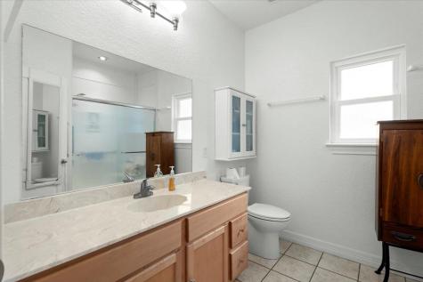 128 W Persimmon Drive Granite Shoals TX 78654