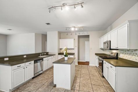 123 Cowboy Cove Kyle TX 78640