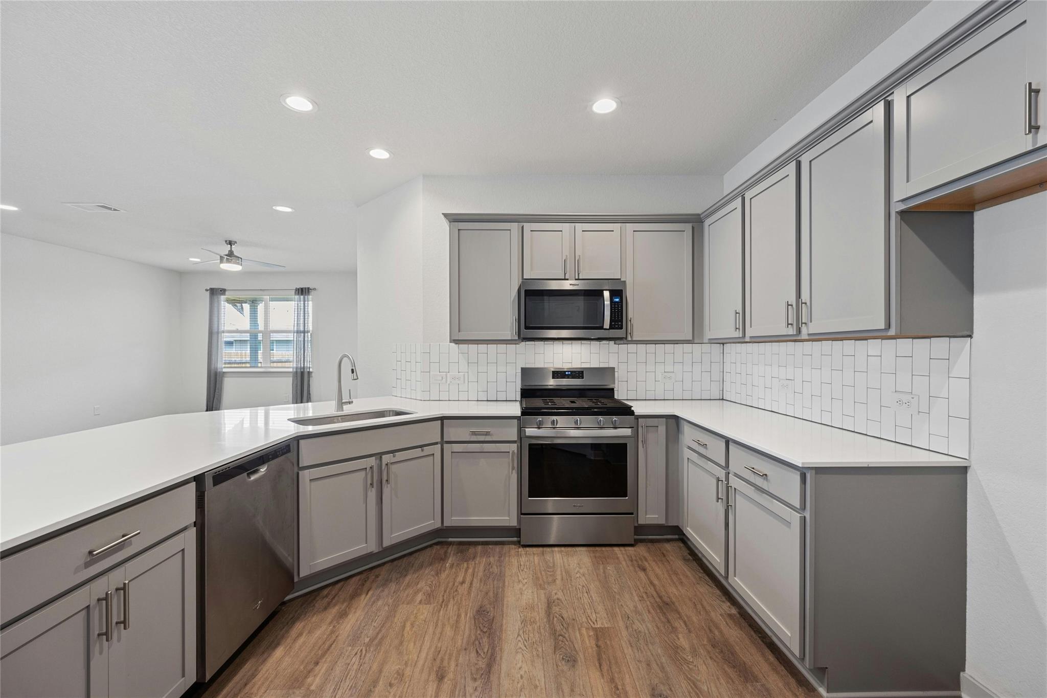 141 Parryi Cove Leander TX 78641