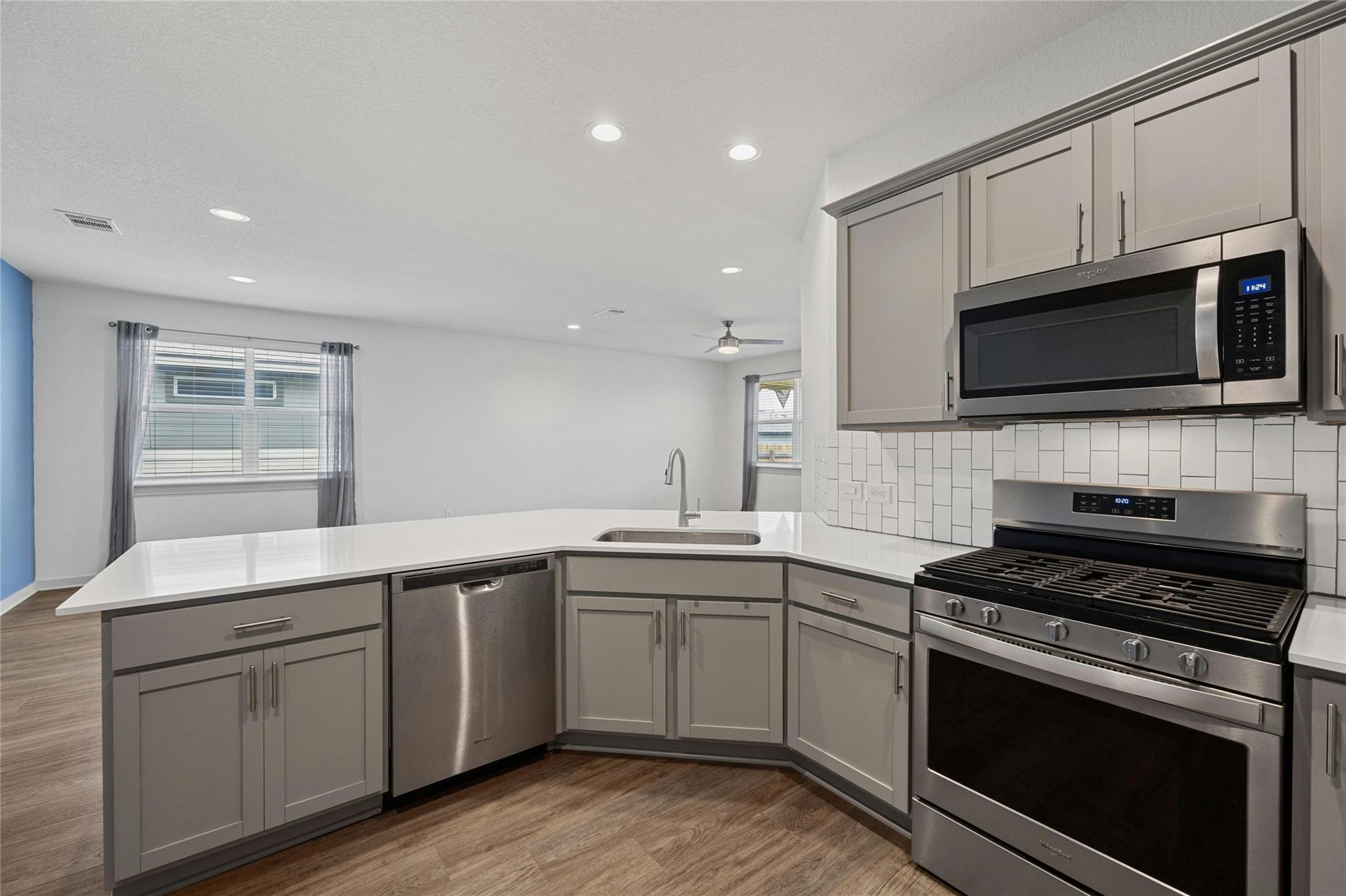 141 Parryi Cove Leander TX 78641