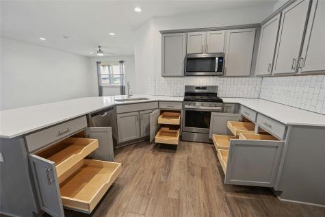 141 Parryi Cove Leander TX 78641