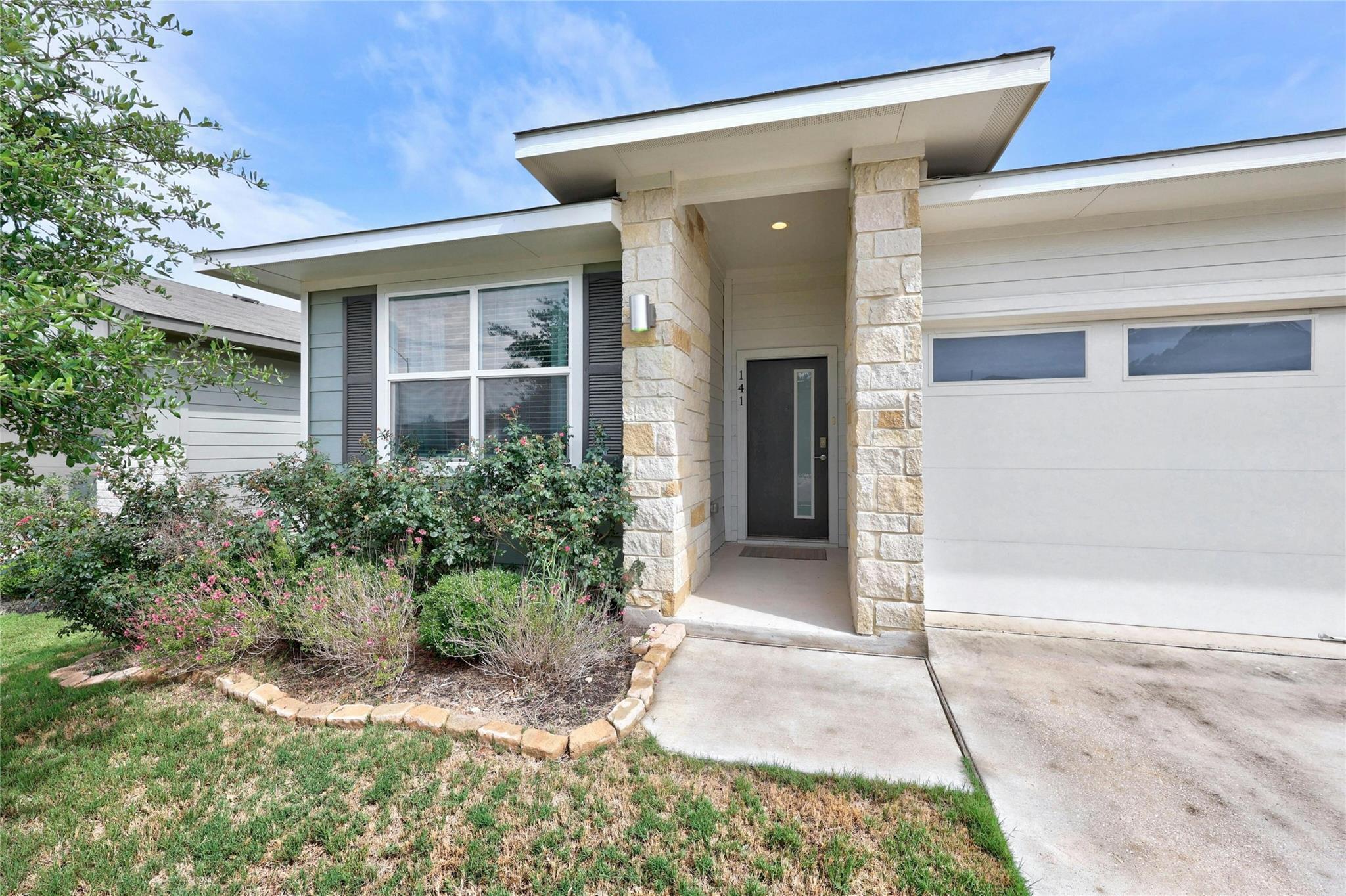 141 Parryi Cove Leander TX 78641
