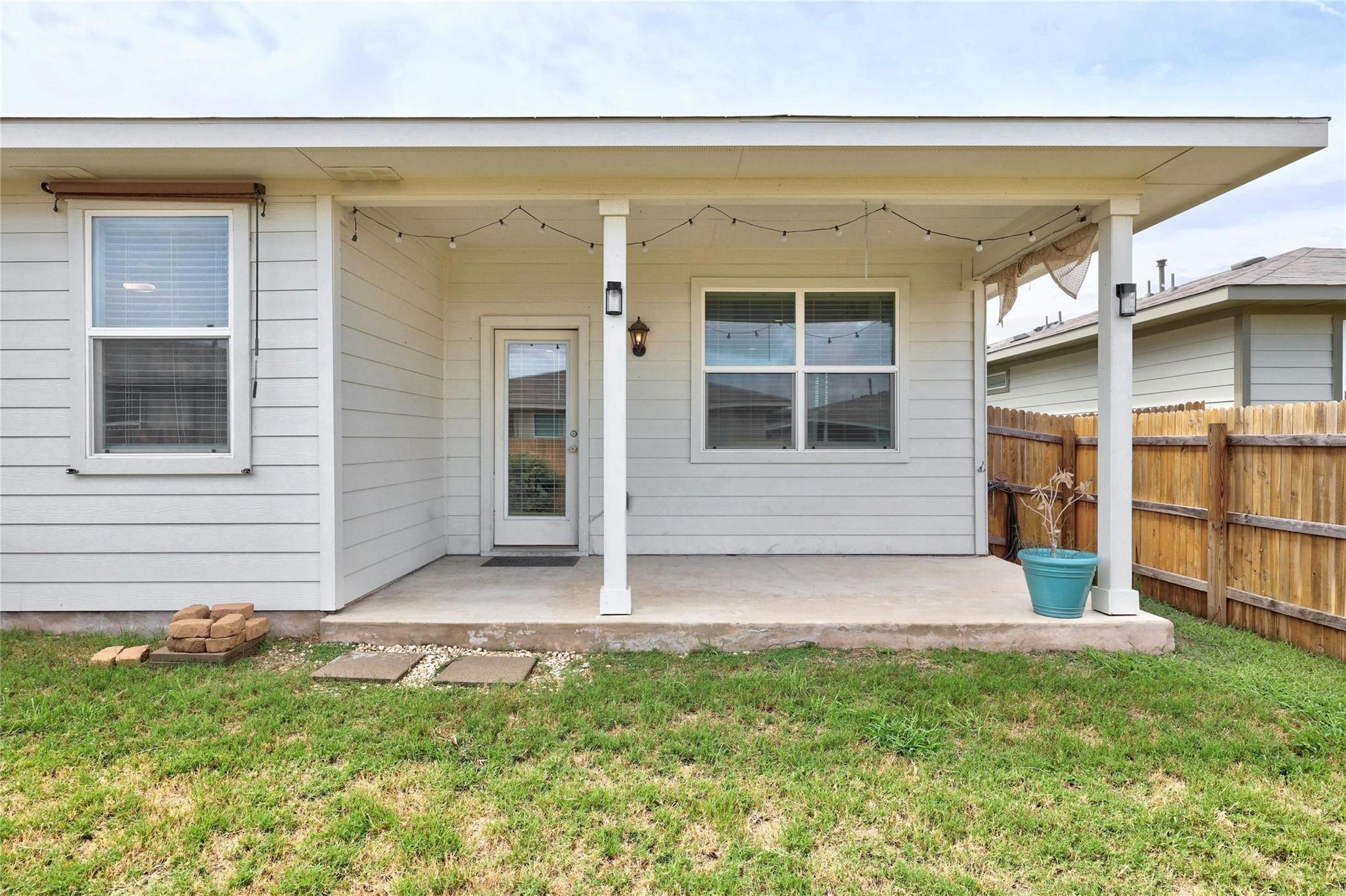 141 Parryi Cove Leander TX 78641