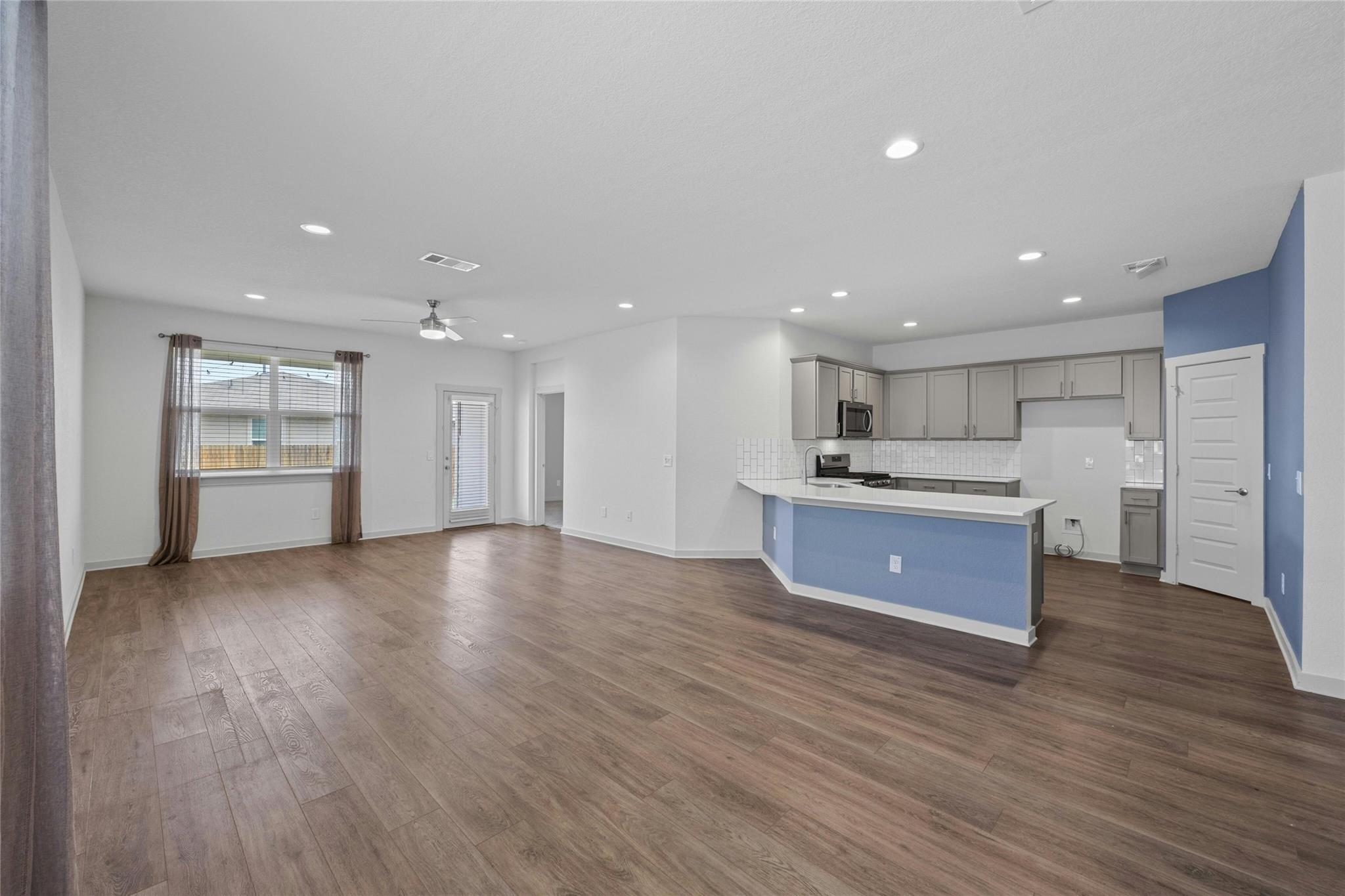 141 Parryi Cove Leander TX 78641