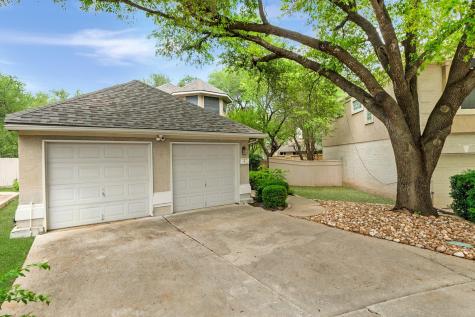 6 Muirfield Greens Cove Lakeway TX 78738