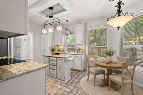 6 Muirfield Greens Cove Lakeway TX 78738