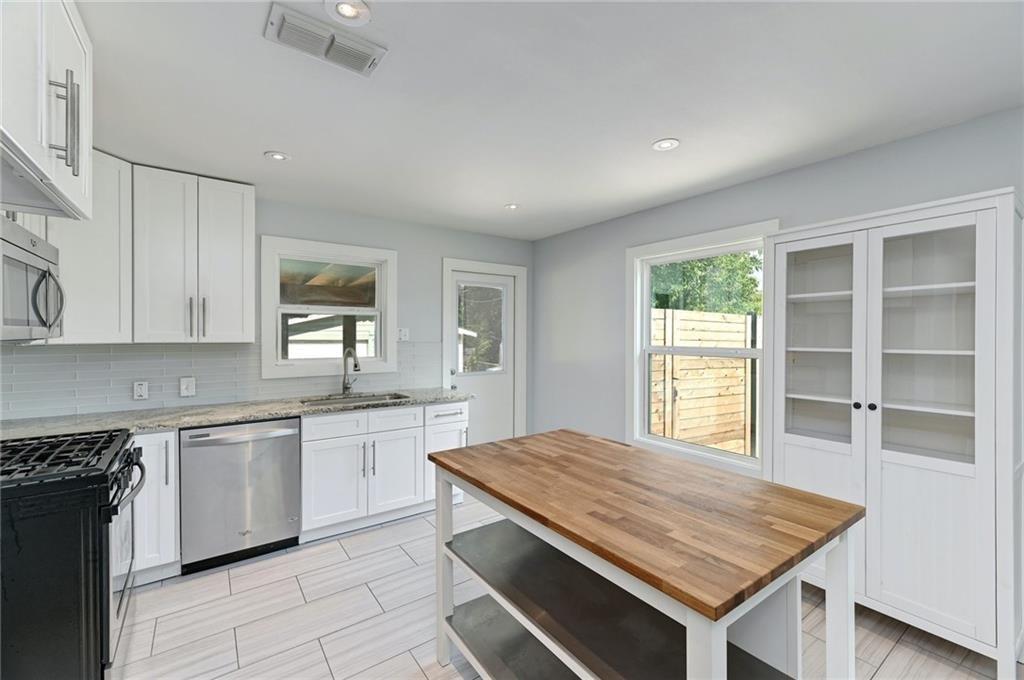 8318 Burrell Drive Austin TX 78757