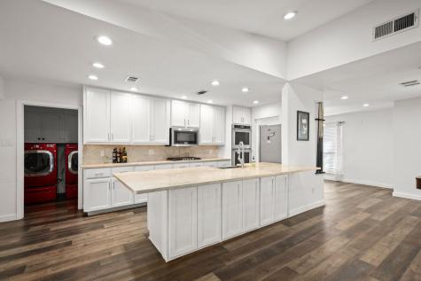 8102 Furness Cove Austin TX 78753
