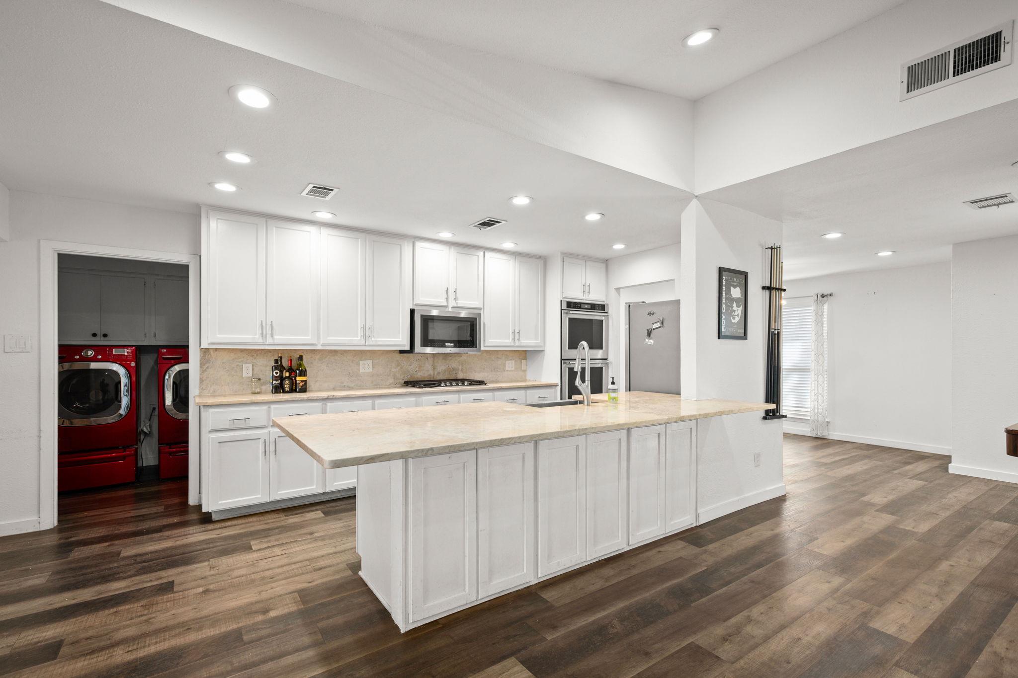 8102 Furness Cove Austin TX 78753