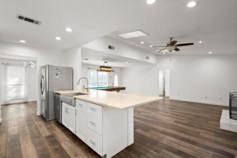 8102 Furness Cove Austin TX 78753