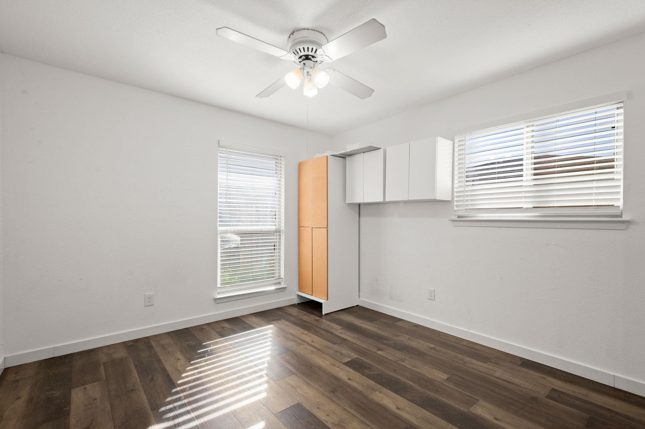 8102 Furness Cove Austin TX 78753
