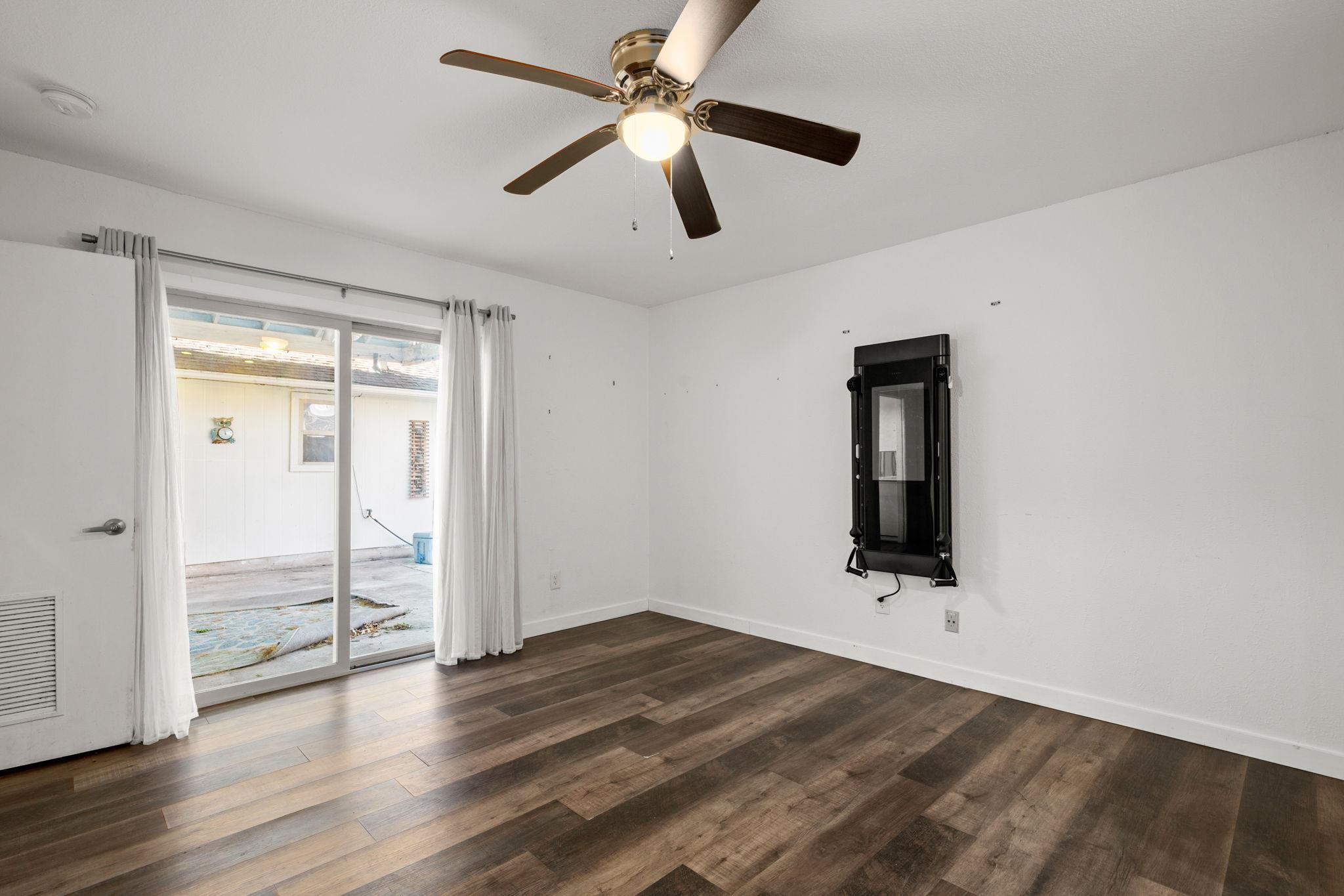 8102 Furness Cove Austin TX 78753