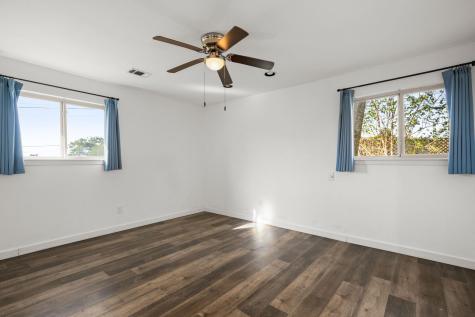 8102 Furness Cove Austin TX 78753
