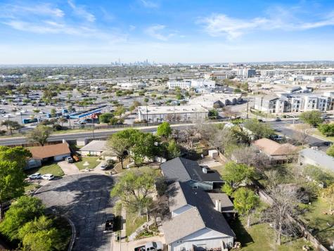 8102 Furness Cove Austin TX 78753